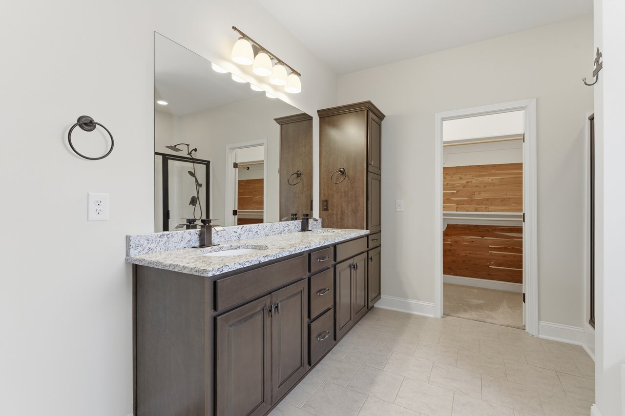 4 Bedroom Meridianville Home with Fully Fenced Yard!