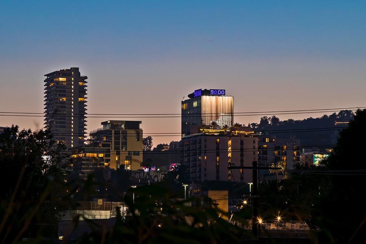 855 N Croft Ave #306, West Hollywood