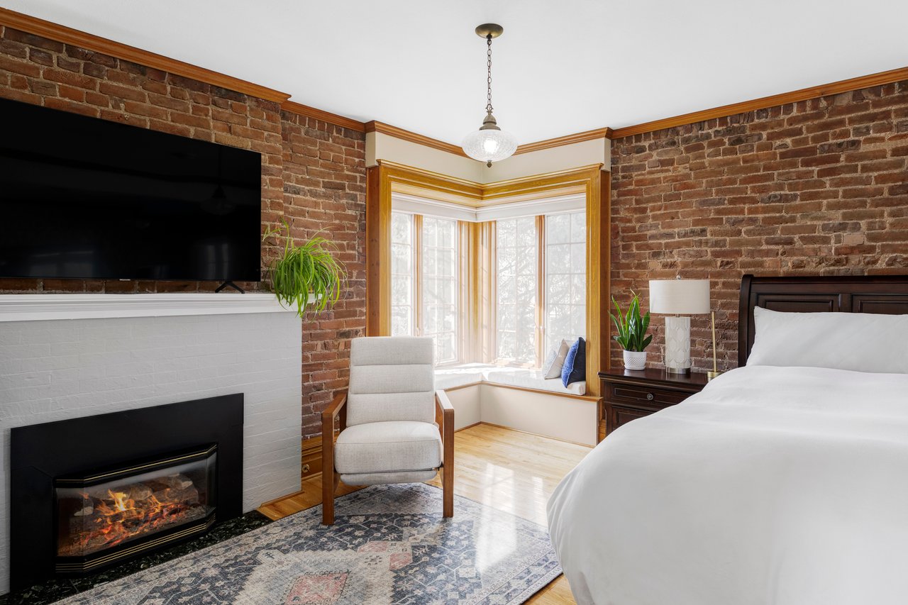 742 N Downing Street