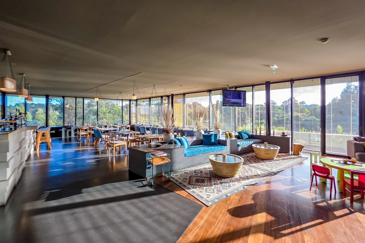 Japanese-Inspired Villa in Bom Sucesso Resort, Óbidos