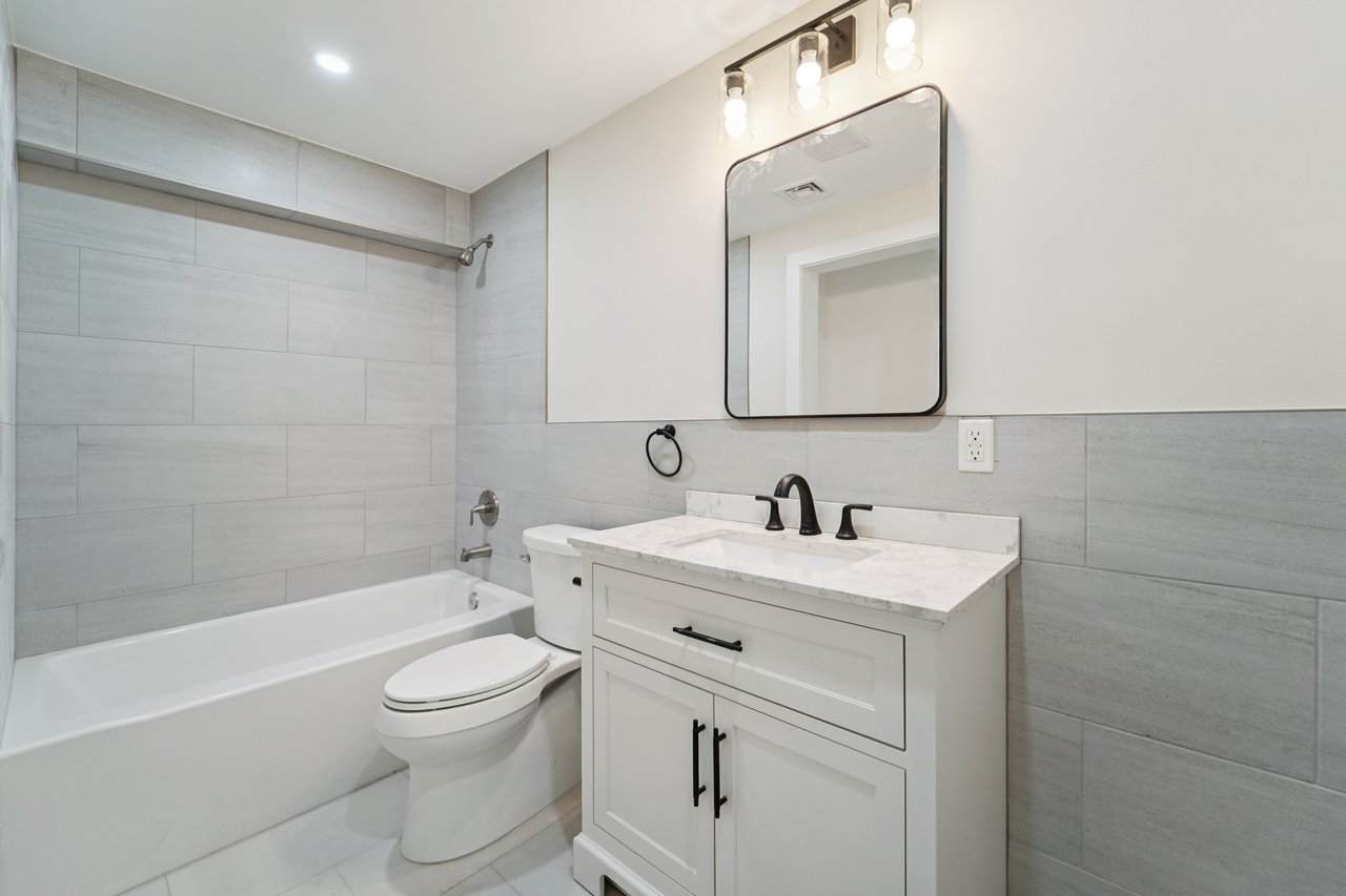 219 Mile Square Road