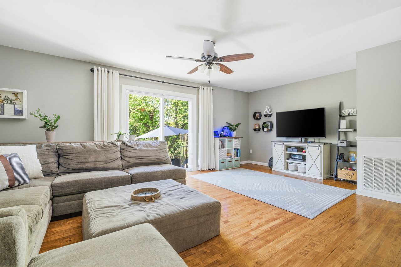 2401 Tudor Court