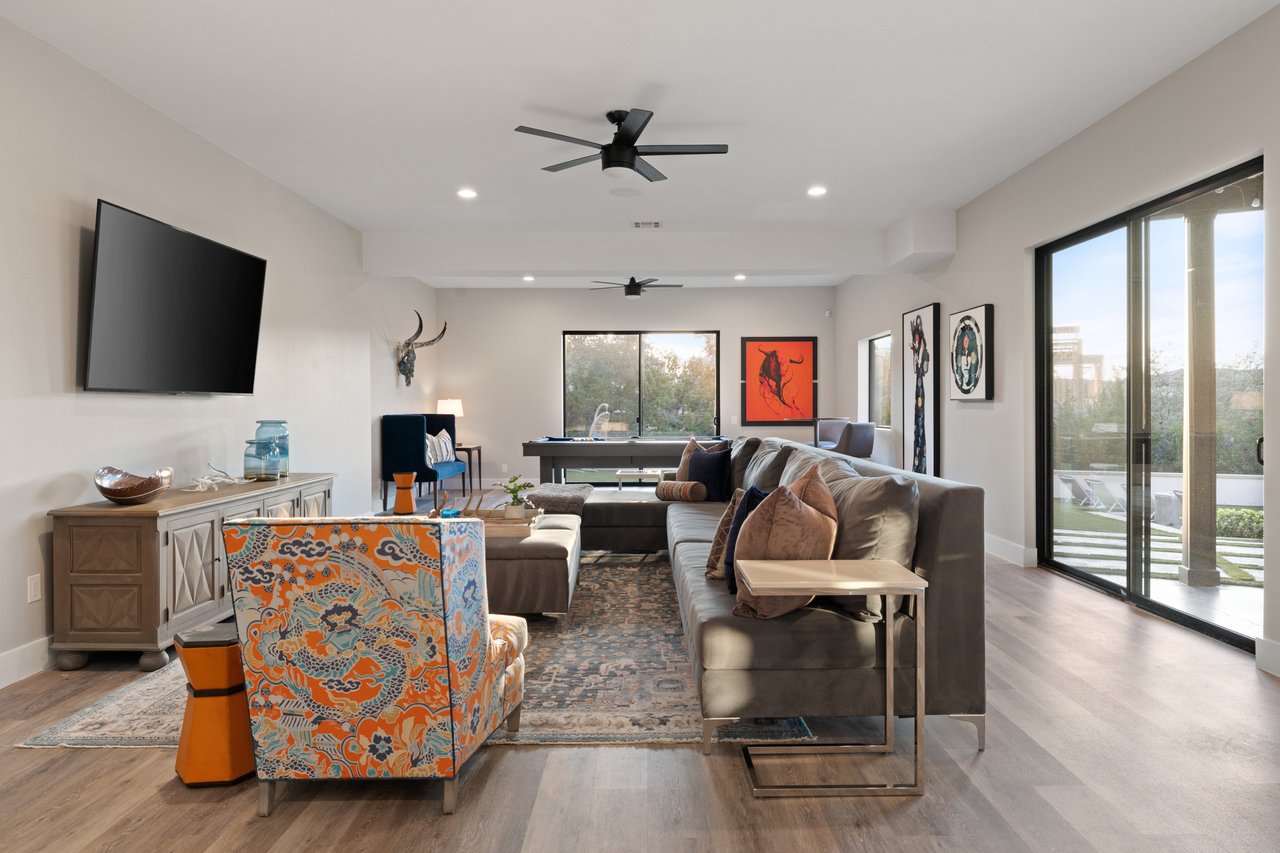 Spanish Oaks Luxury 