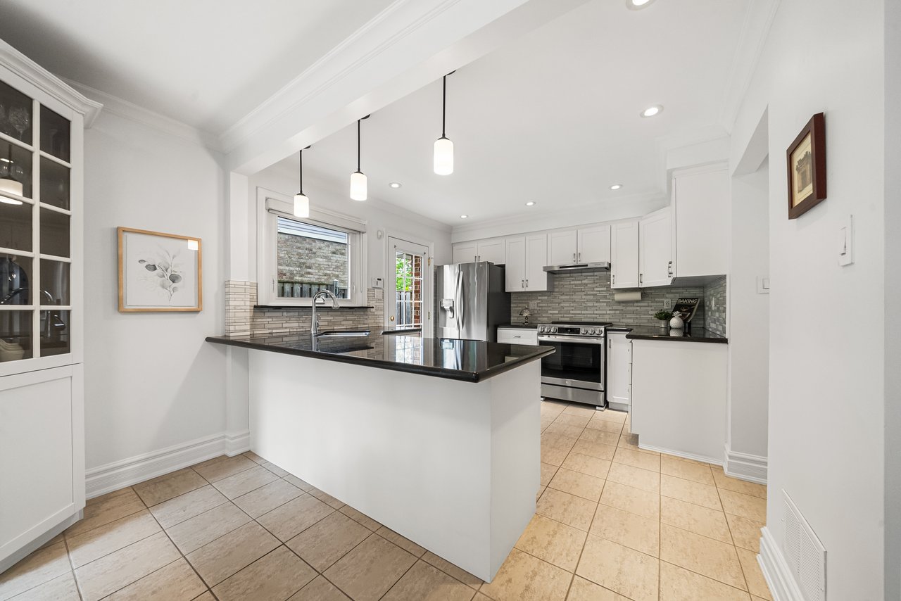 3178 Sir Johns Homestead