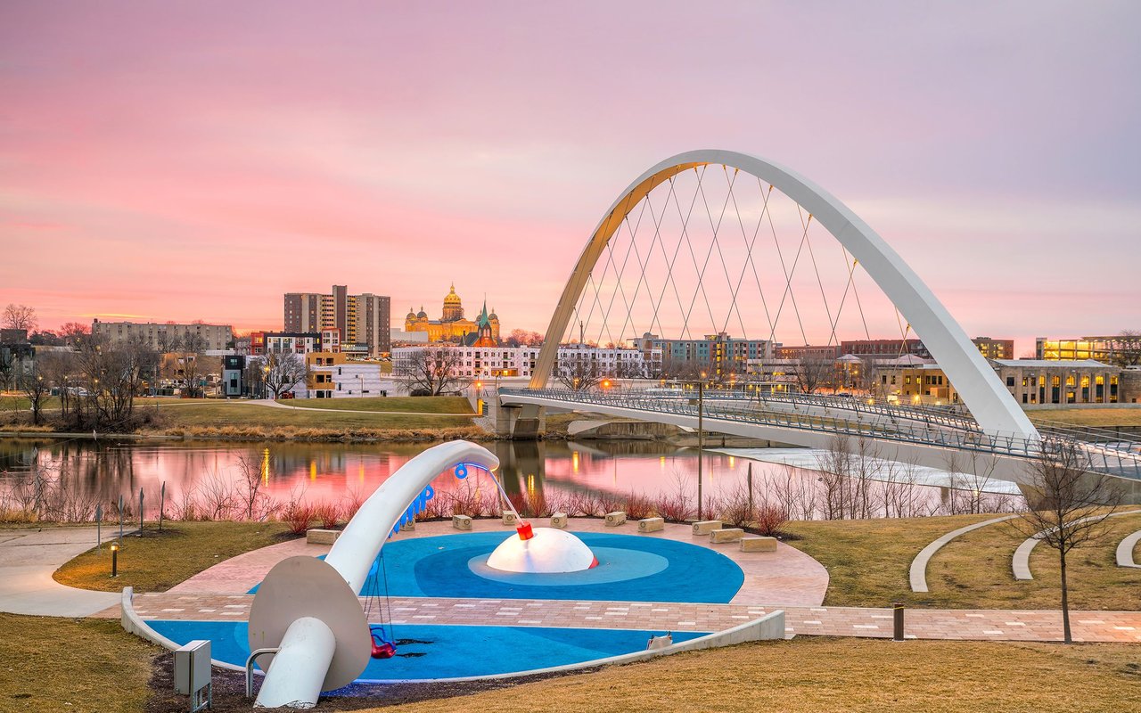 Des Moines
