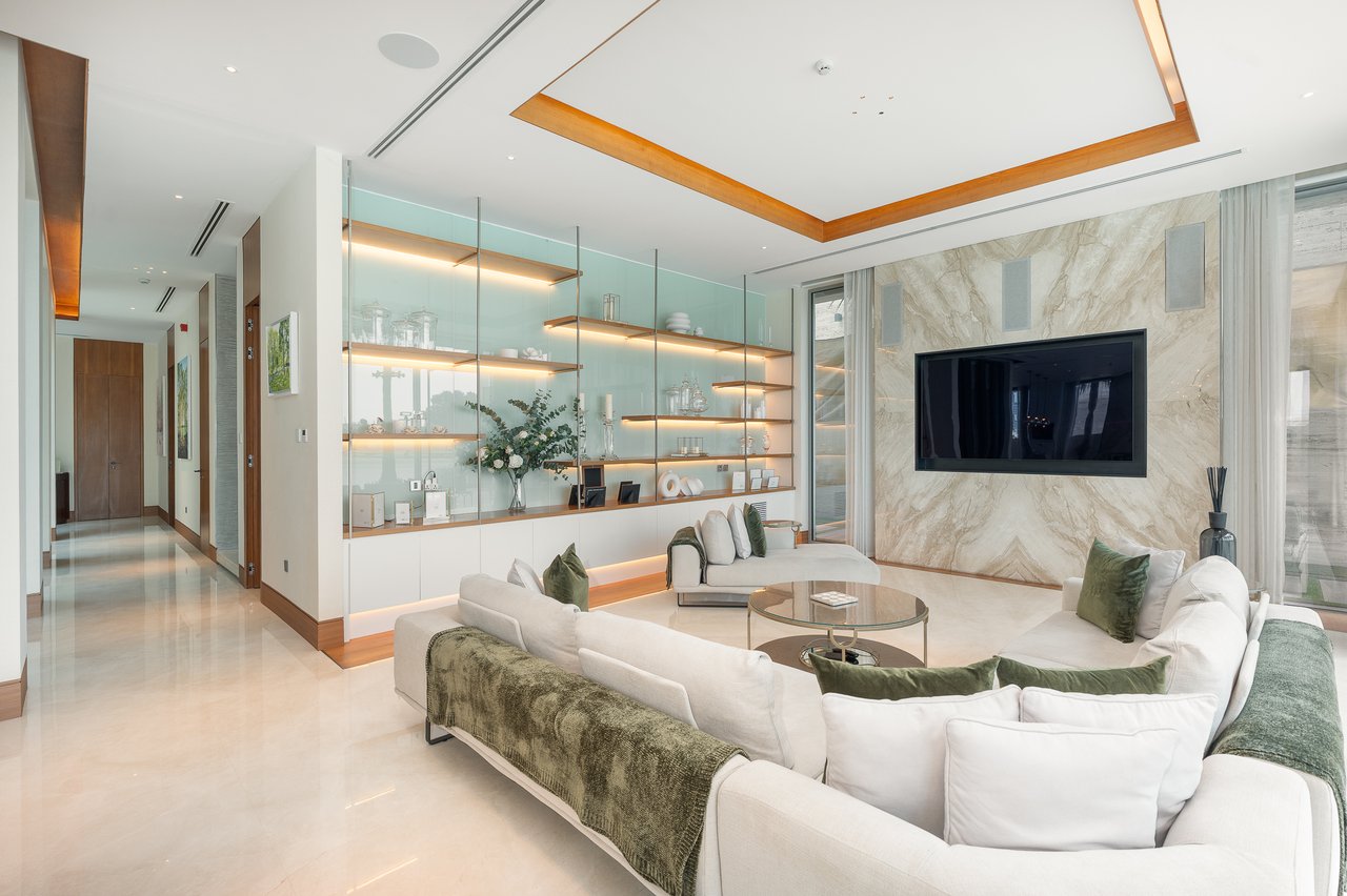 Signature Villas Frond G