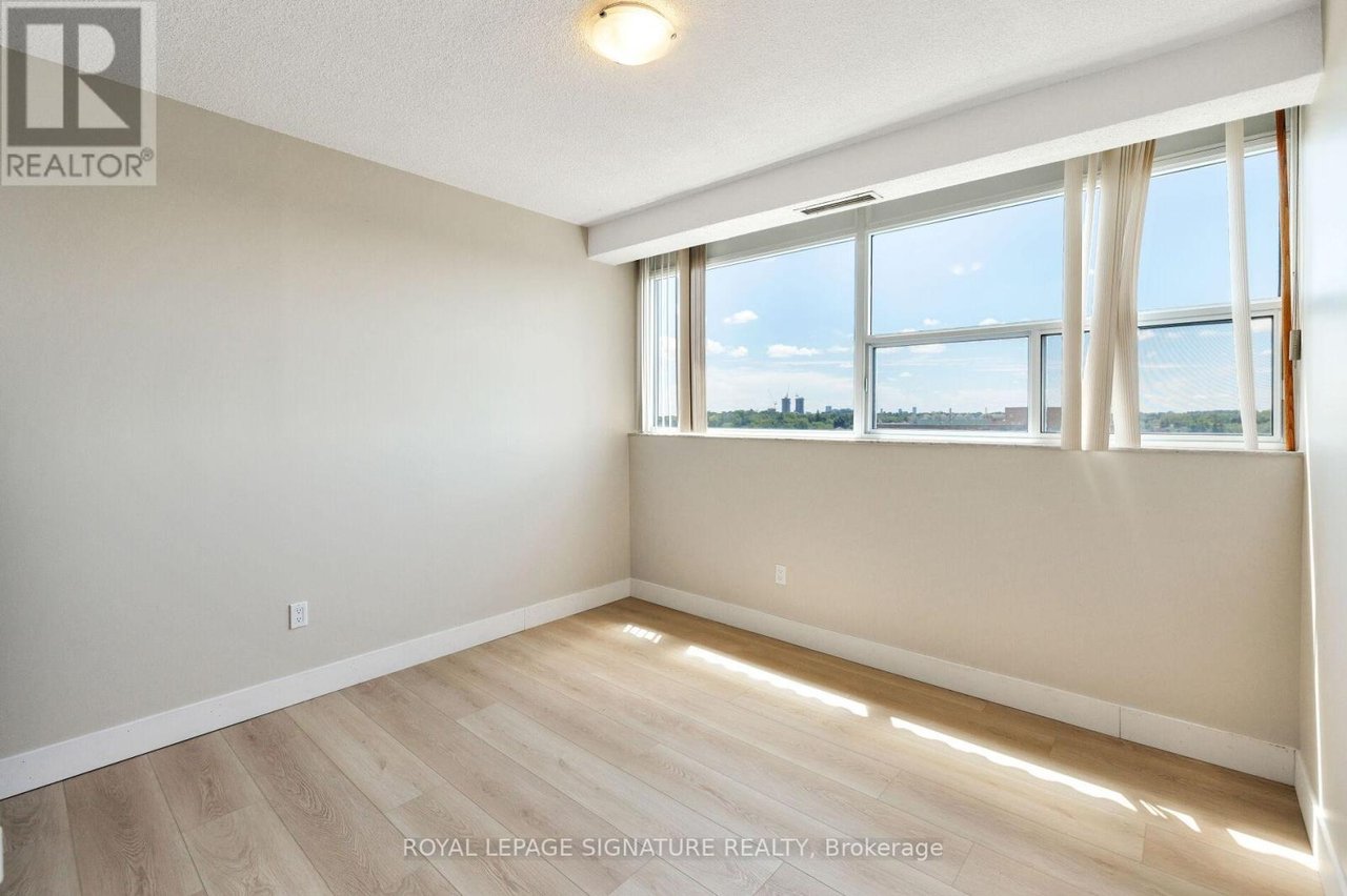 PH5-2130 Weston Rd