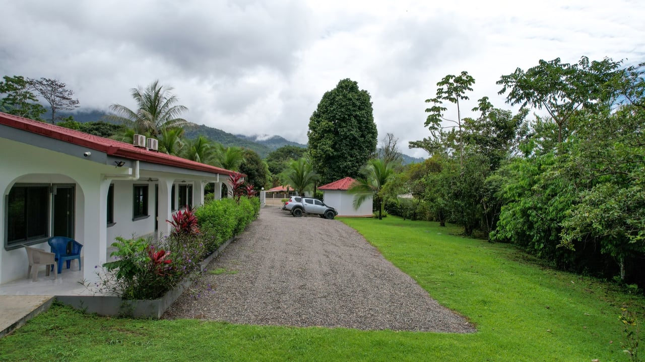Versatile Multi-Unit Property with Income and Expansion Potential