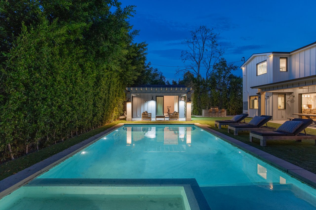 4533 Gentry Ave, Studio City