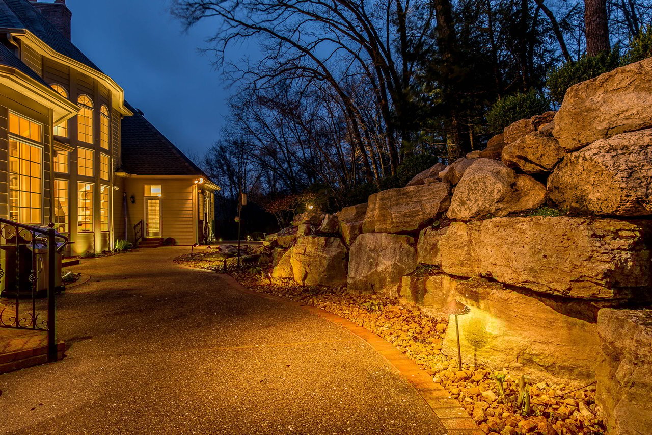 1105 Shepard Oaks Drive