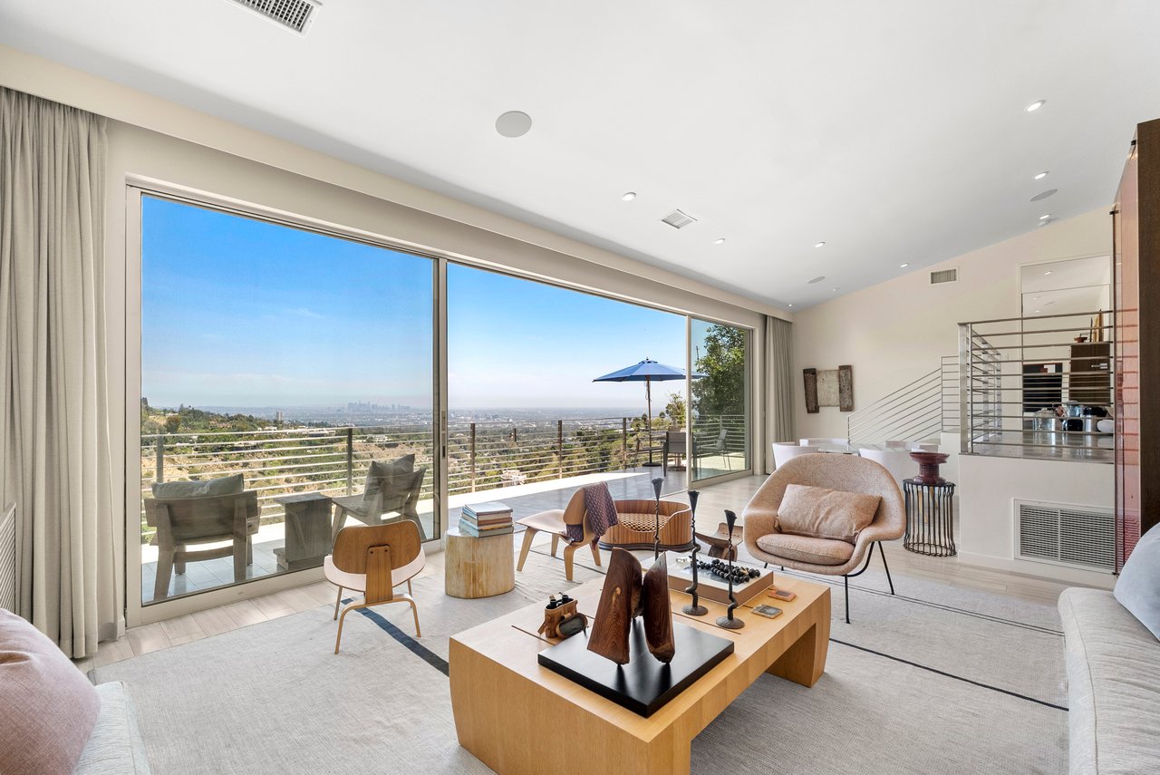 1364 Angelo Dr, BHPO