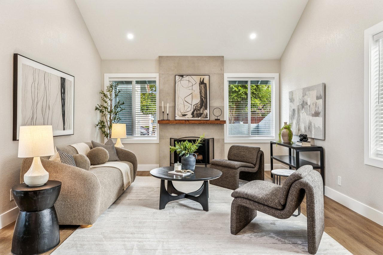 Stunning One Level Ponderosa Home!