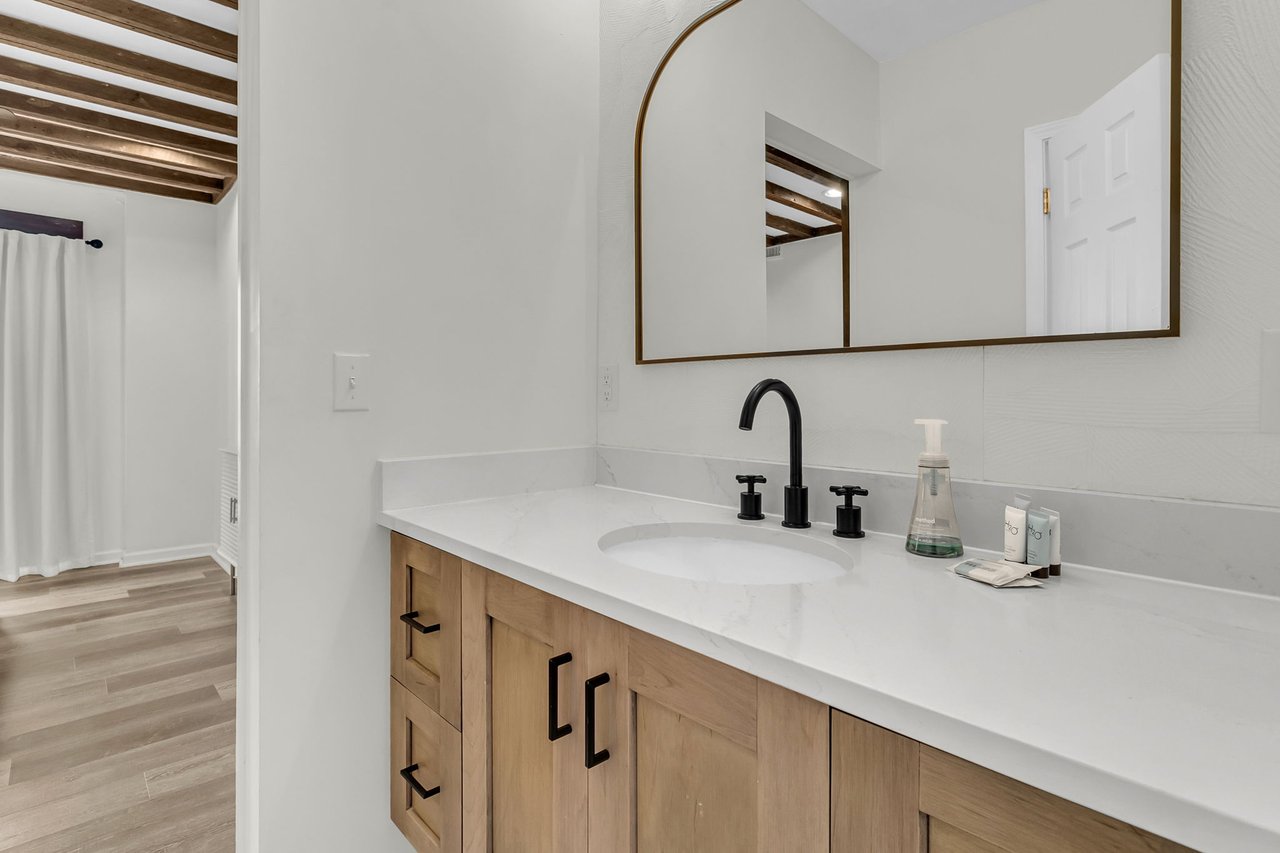 24 Seagrass Ln 