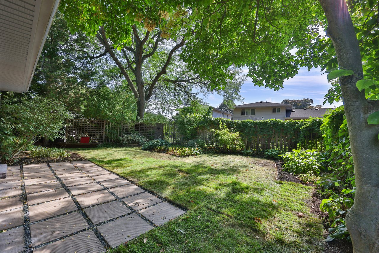 222 Vance Drive, Oakville