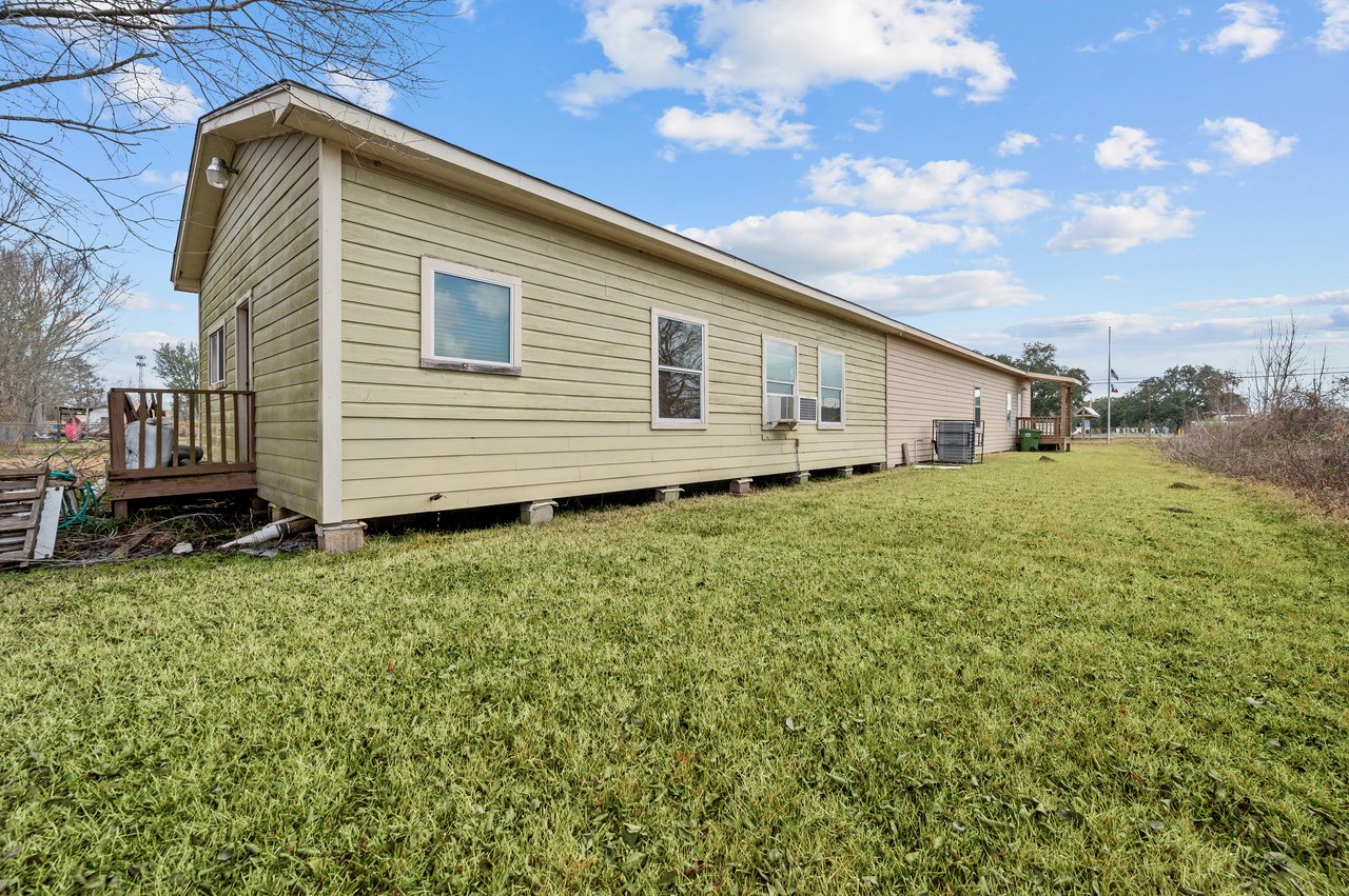 1208 W. Clayton
