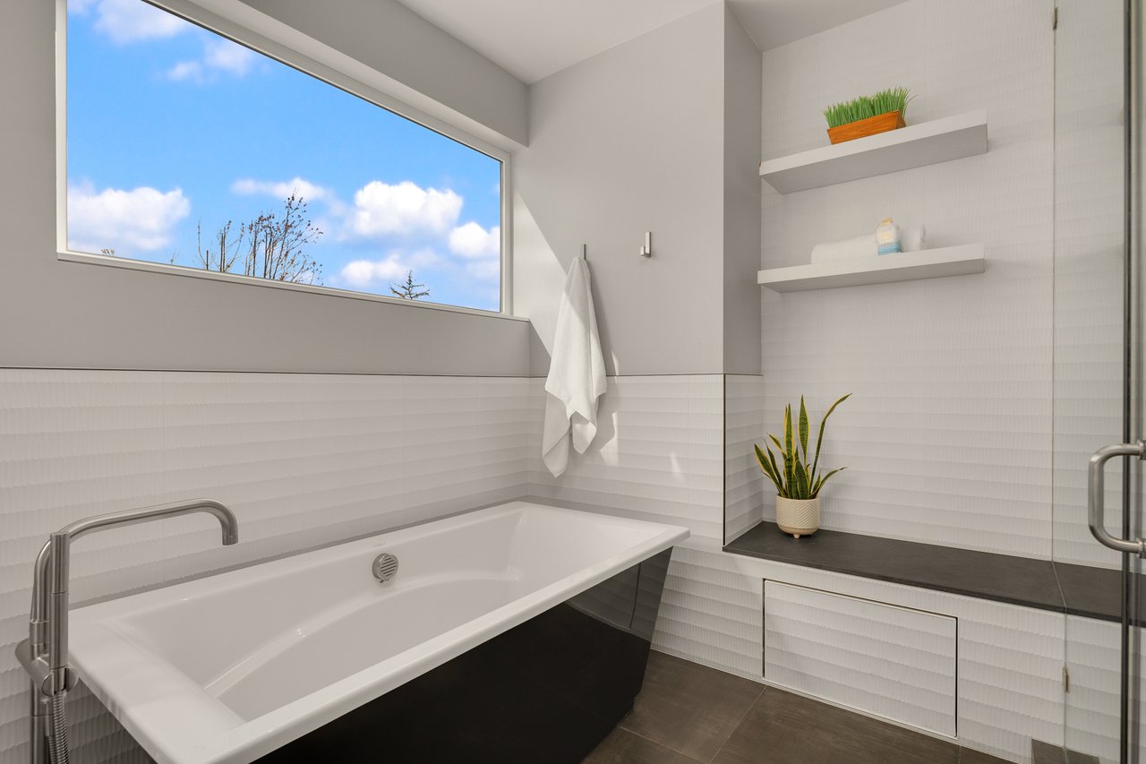 10410 NE 53rd Street