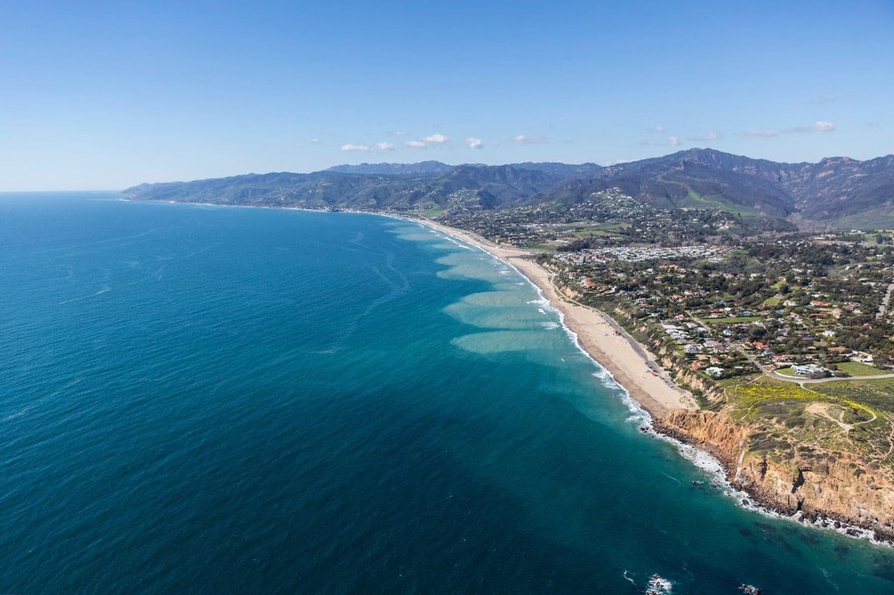 Arrive with Ease. Live Without Effort.