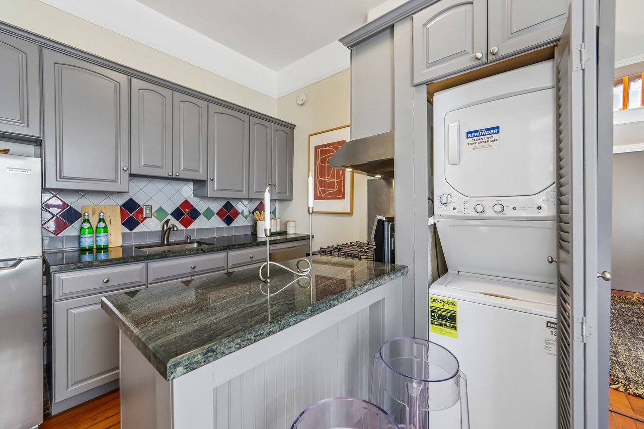3855-A 18th Street