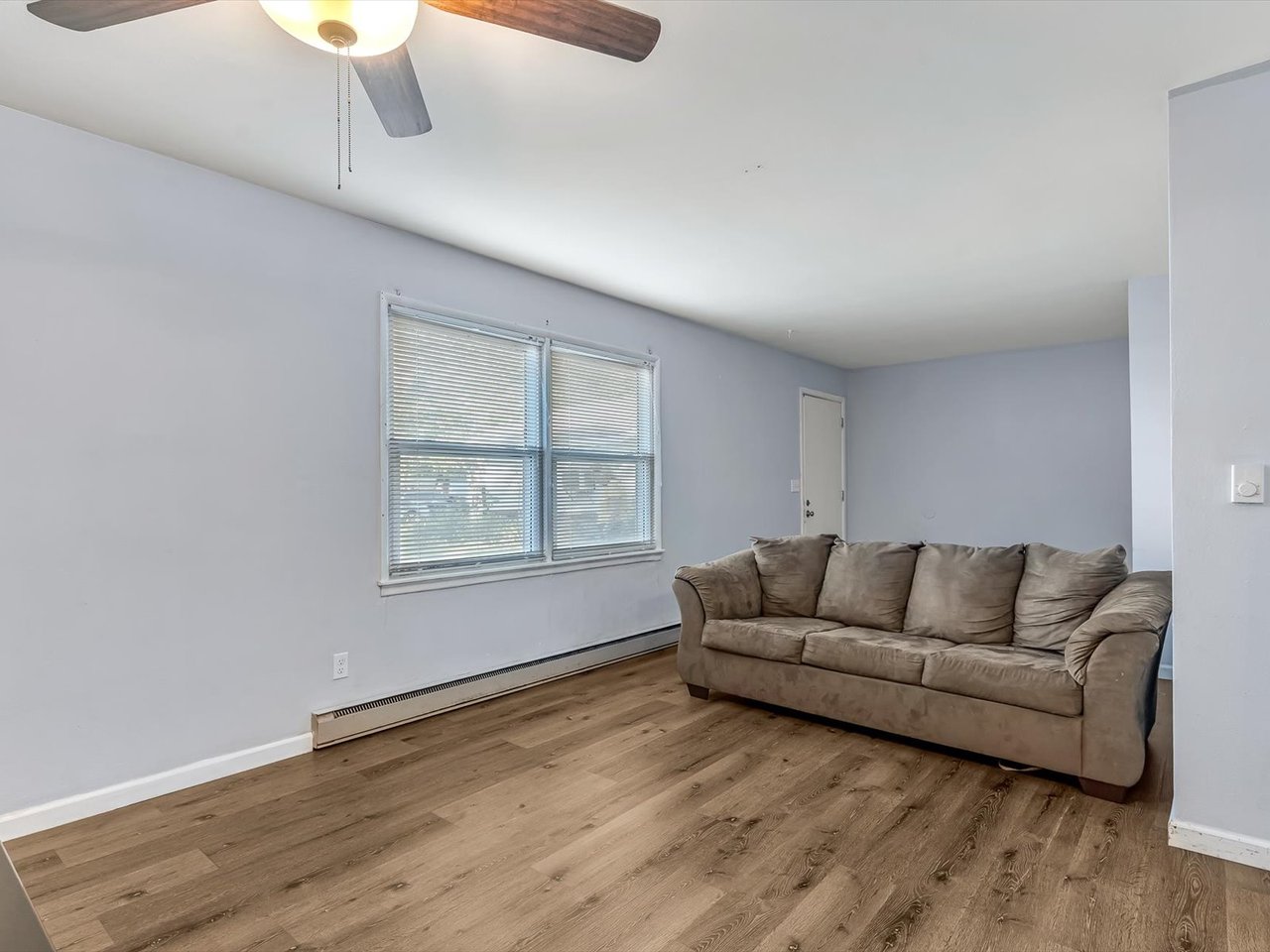 Prime Fairview Heights Triplex – Live for Less or Boost Your Cash Flow!