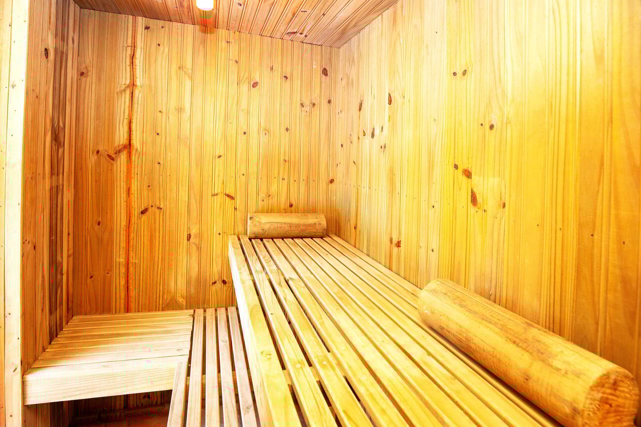 A MONEY MAKER! Location, home, guest cabins, with a SUCCE$$FUL exclusive distribution agency!