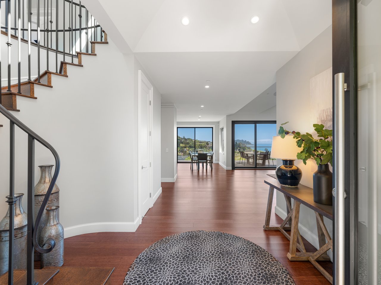 Stunning View Residence Built in 2015