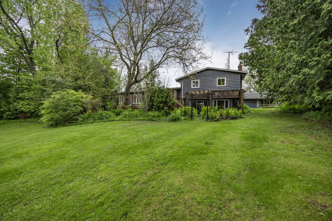 55 Old Church Road, King