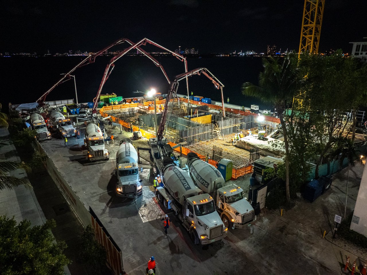 June 2025 | Villa Miami Finishes Concrete Pour on Iconic Edgewater Waterfront Tower