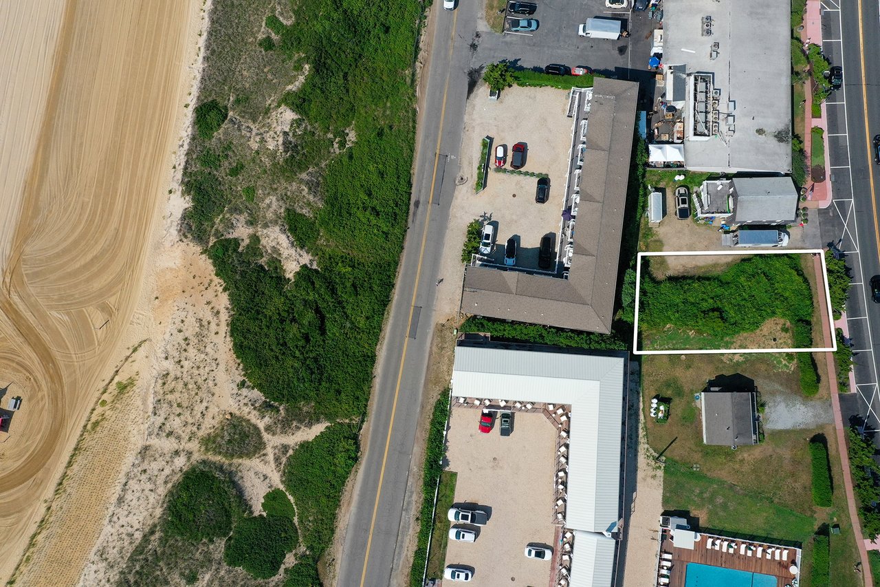 664 Montauk Highway, Montauk