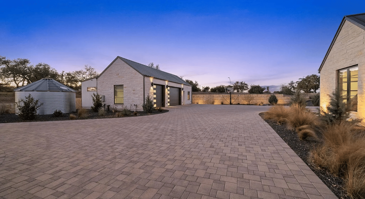 6323 Destiny Hills Dr