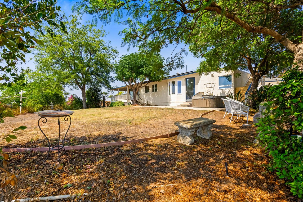 3261 Mary Ln