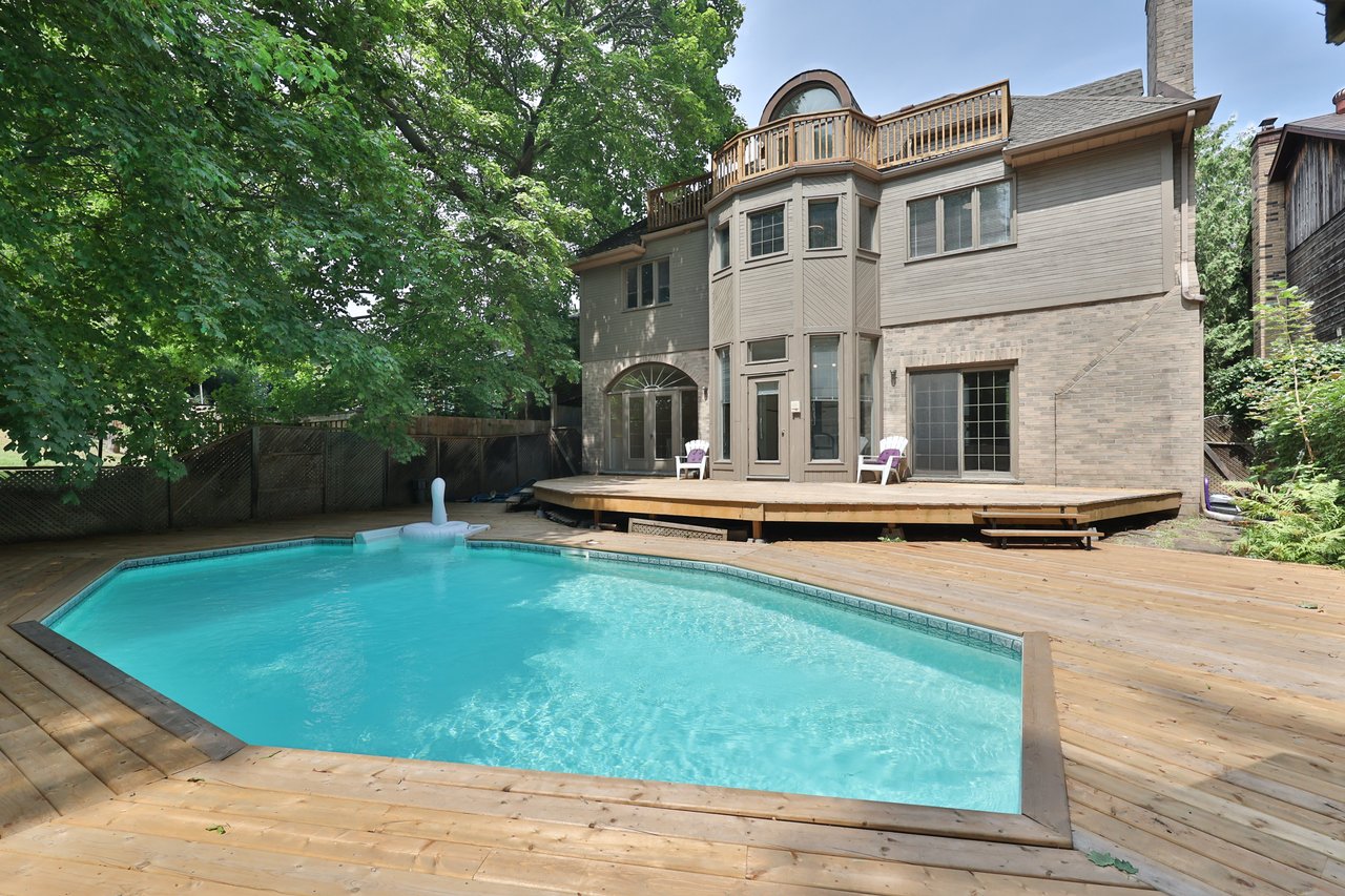 78 West River Street, Oakville