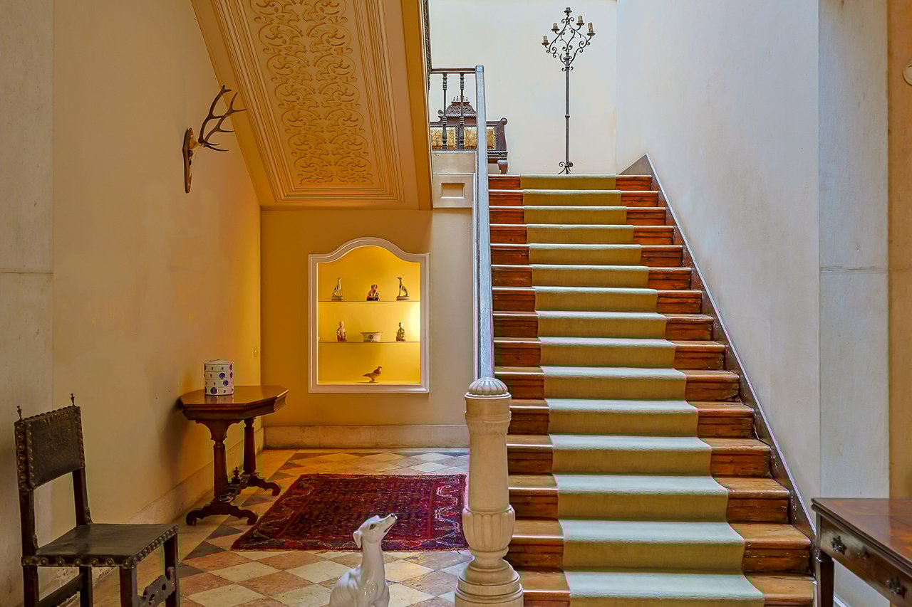 Quinta do Relógio: Historic 19th-Century Waterfront Palacete in Paço de Arcos, Oeiras