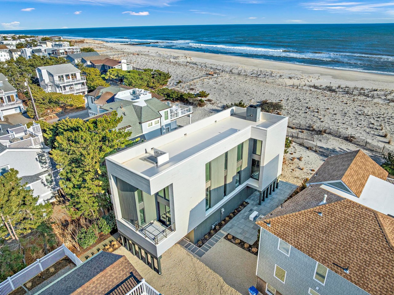 205 Stratford Avenue 