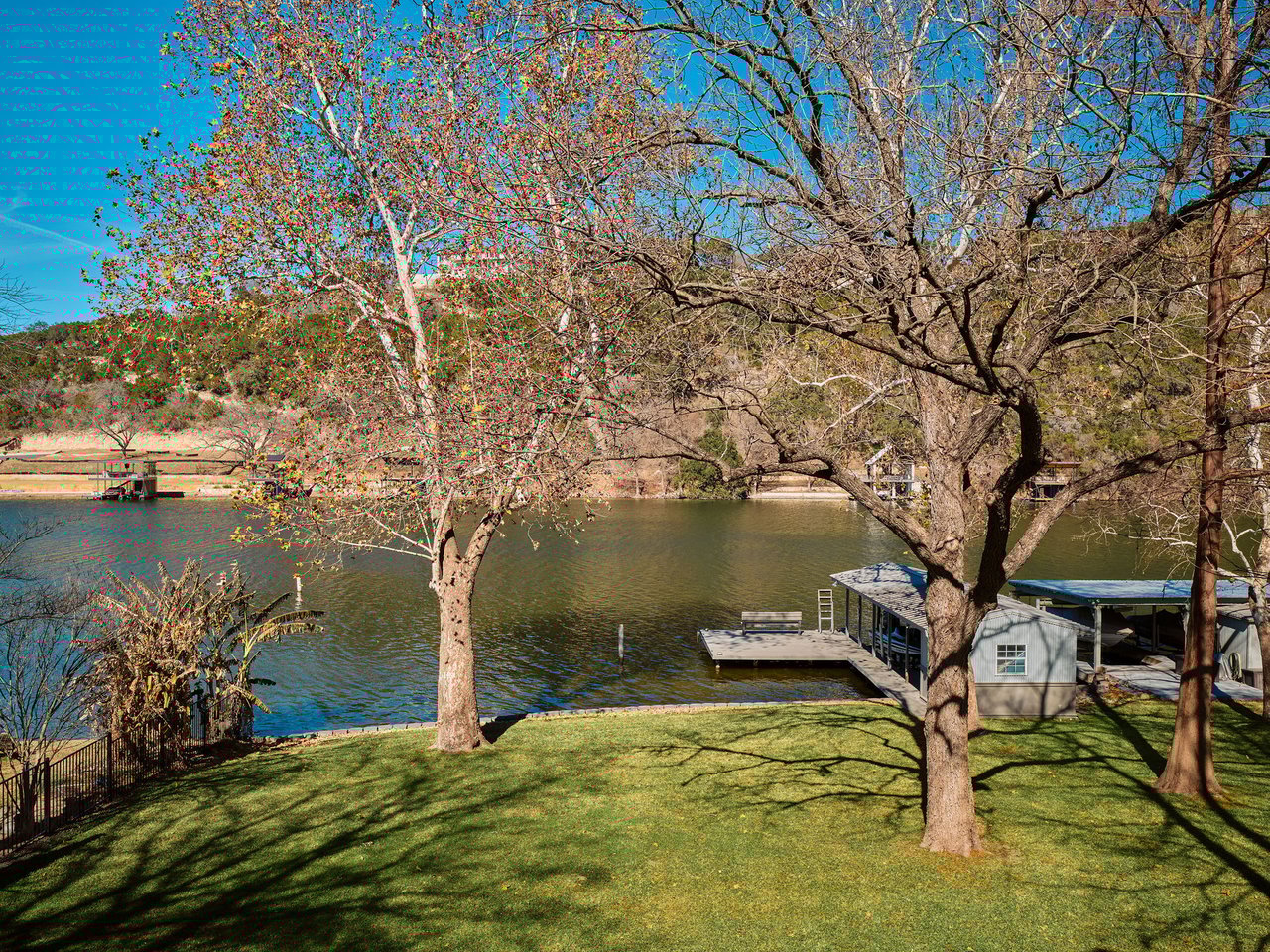 3016 Edgewater Drive