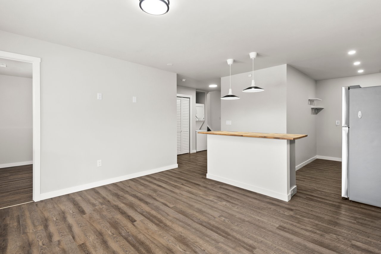 12345 Coventry Hills Way NE