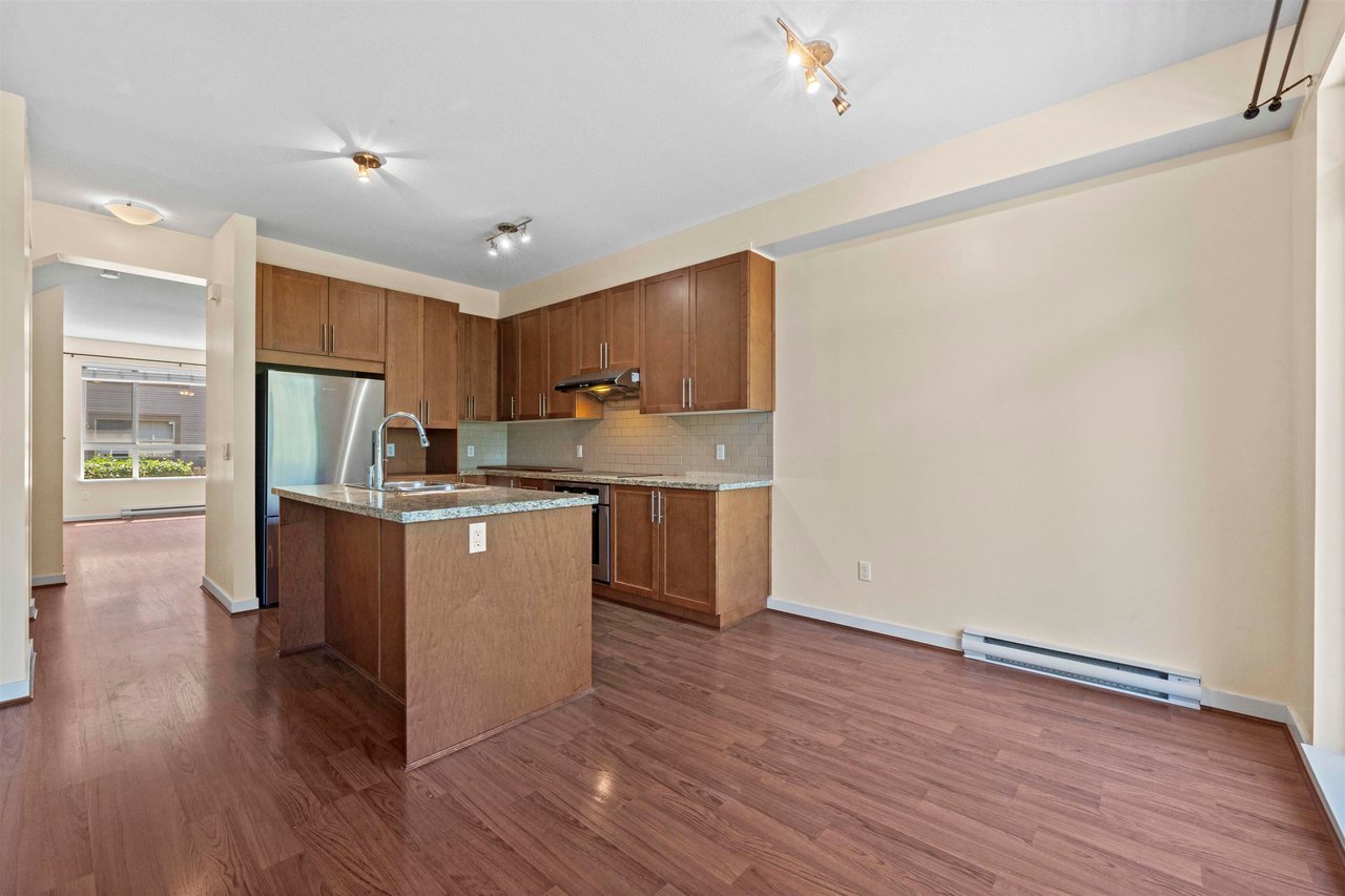 74-2738 158 St