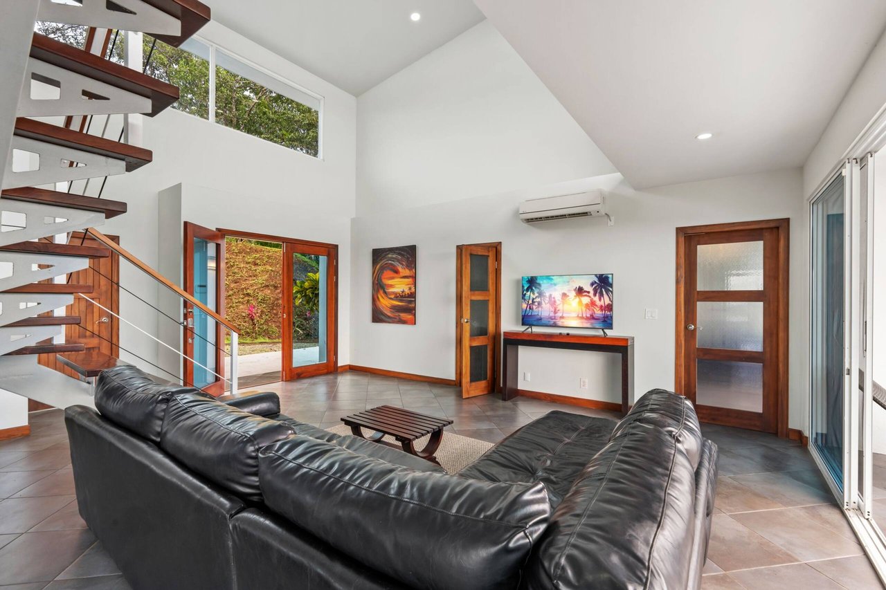 Exceptionally Private Home with Panoramic Ocean, Mountain & Sunset Views - Casa Sol