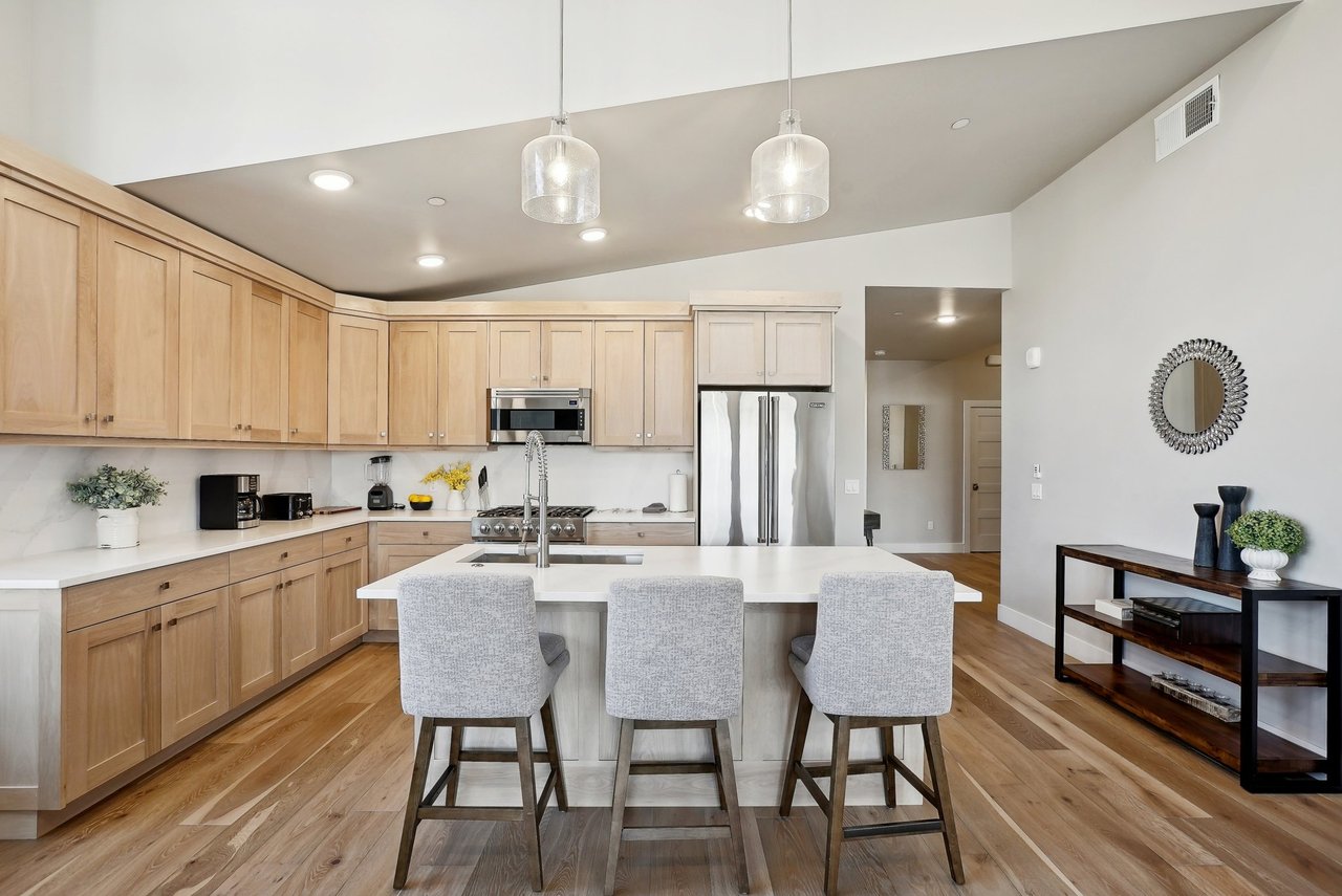 1145 W Helling Circle #304