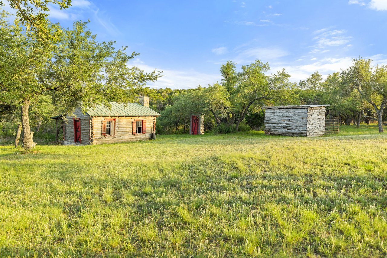 32 Acre Estate