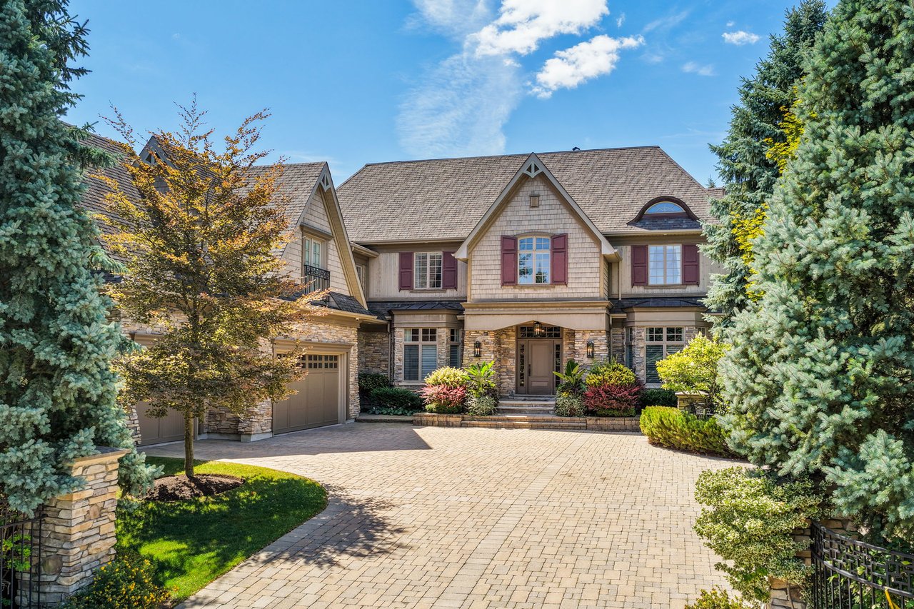 Grandeur On Parr Place