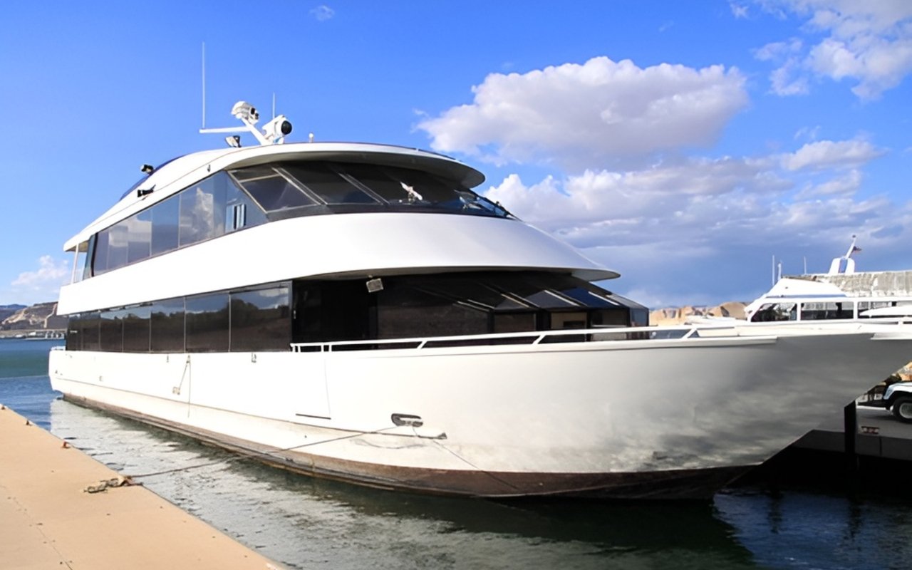 7 of The 50 Richest New Jerseyans Call the Jersey Shore Home!