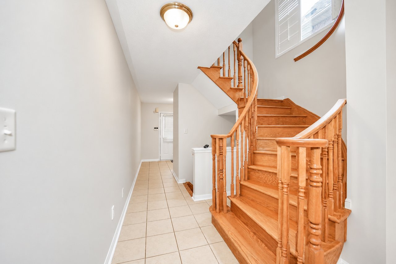 54 Horizon St