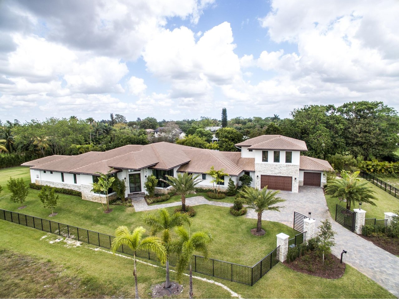 17105 Reserve Ct