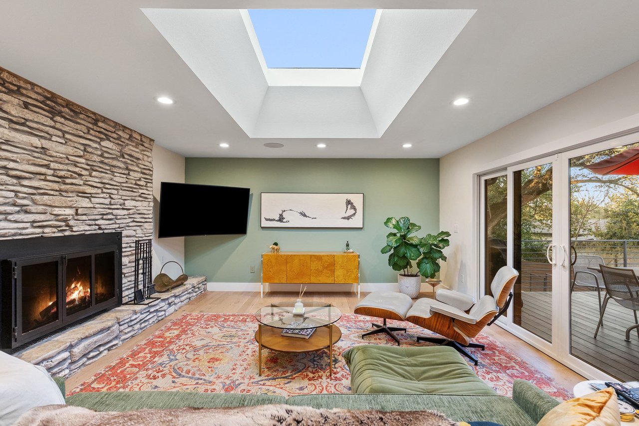 Balcones Mid-Century Modern Retreat