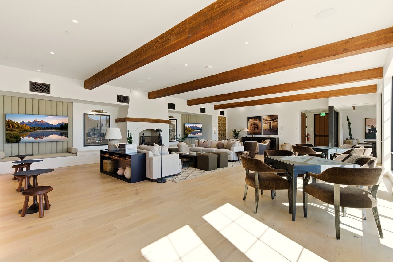 5000 N Camelback Ridge Drive 108