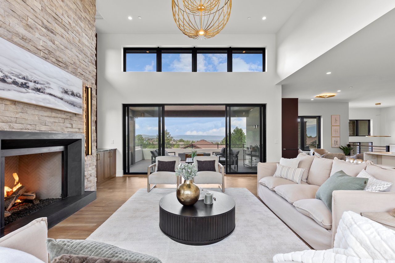 2783 Hawk Point 