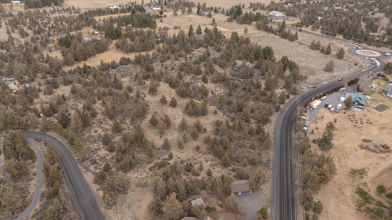 63545 Deschutes Market