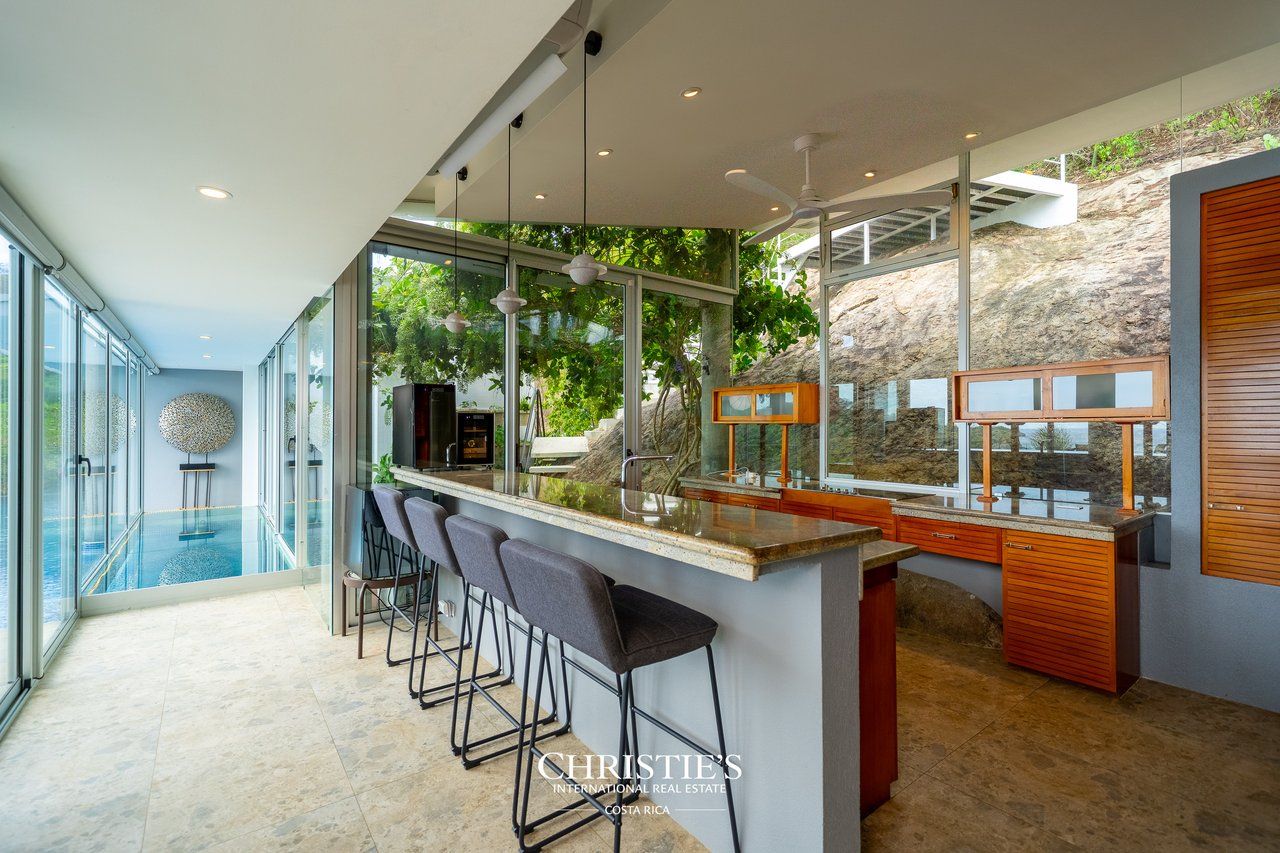 Glass House with Stunning Ocean Views and Award-Winning Design in Costa Rica, Guanacaste - Casa Holmes