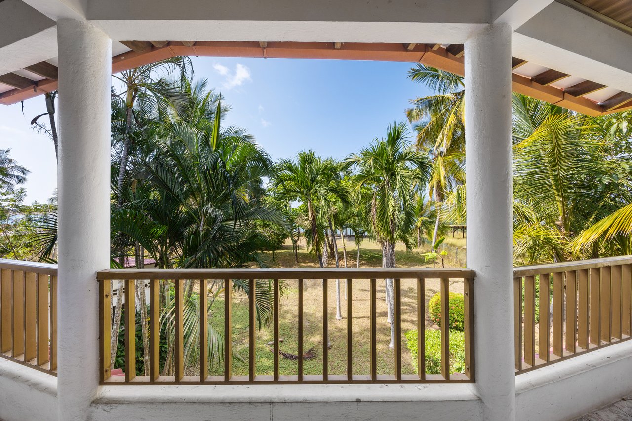 Vista Marina Beach House | Oceanfront Beach House in Playa Potrero