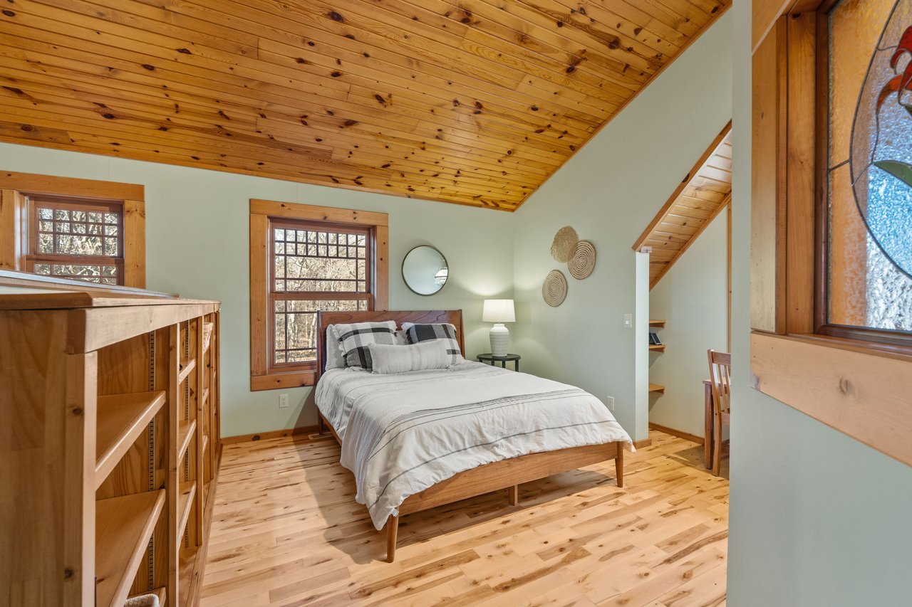 2427 Beede Lake Trail